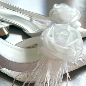 Organza Rose Fabric Flower Feather Shoes Clips, Handmade Decor  - White
