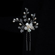 Load image into Gallery viewer, Petite Natural Keshi Pearls Flower Pin Headpiece, Handmade Bridal Headpiece